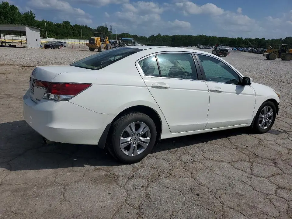 2011 HONDA ACCORD SE  