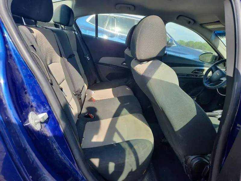 2012 CHEVROLET CRUZE LS  