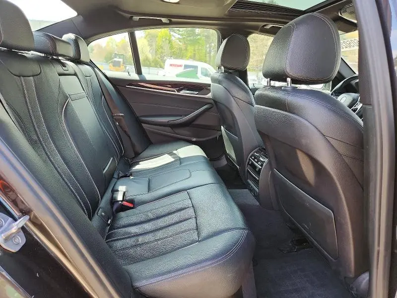 2017 BMW 530 XI  