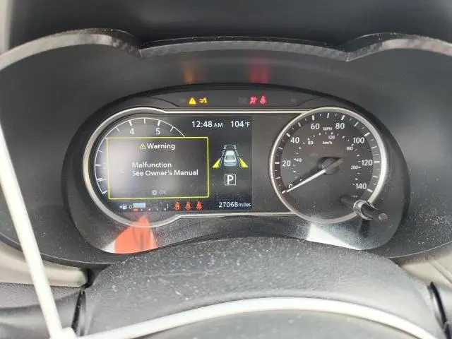 2022 NISSAN VERSA SV  