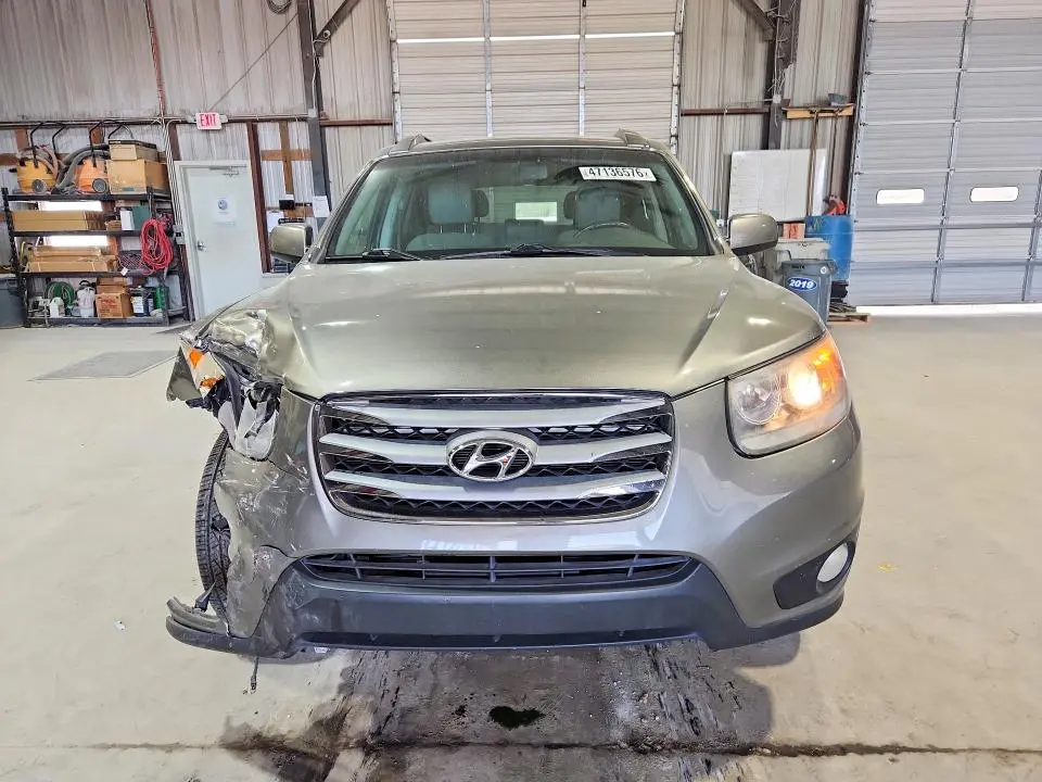 2012 HYUNDAI SANTA FE SE  