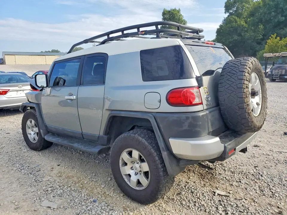 2010 TOYOTA FJ CRUISER BASE  