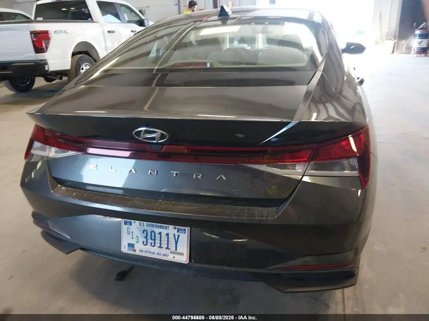 2021 HYUNDAI ELANTRA SE
