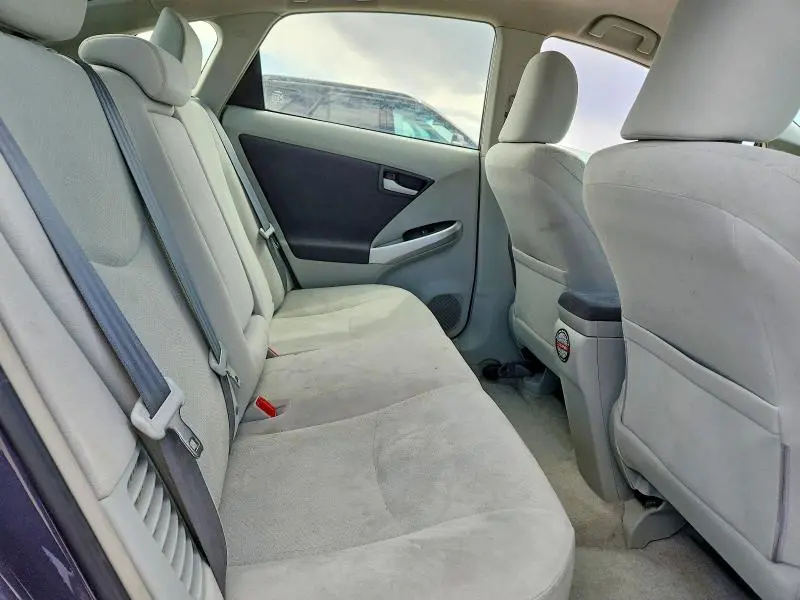2010 TOYOTA PRIUS II  