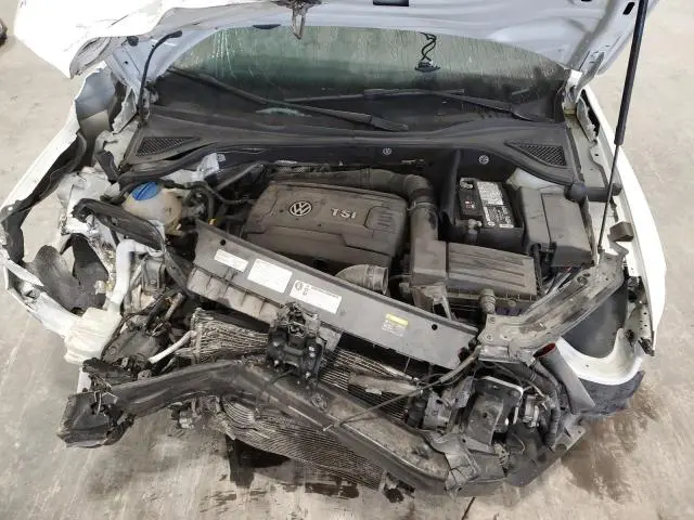 2017 VOLKSWAGEN PASSAT R-LINE