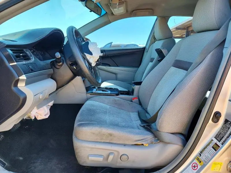 2014 TOYOTA CAMRY LE  