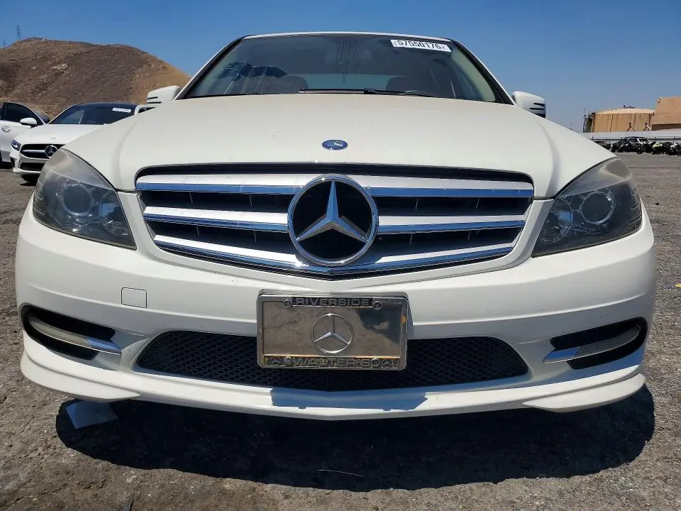 2011 MERCEDES-BENZ C 300  