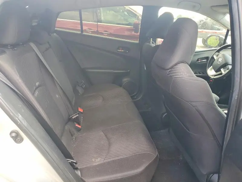 2016 TOYOTA PRIUS THREE  