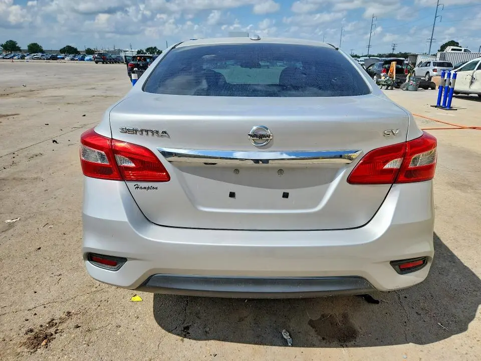 2019 NISSAN SENTRA SV  