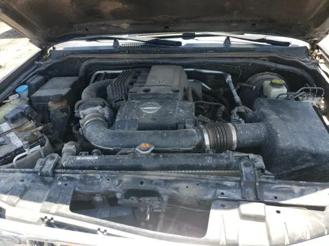 2016 NISSAN FRONTIER SV  