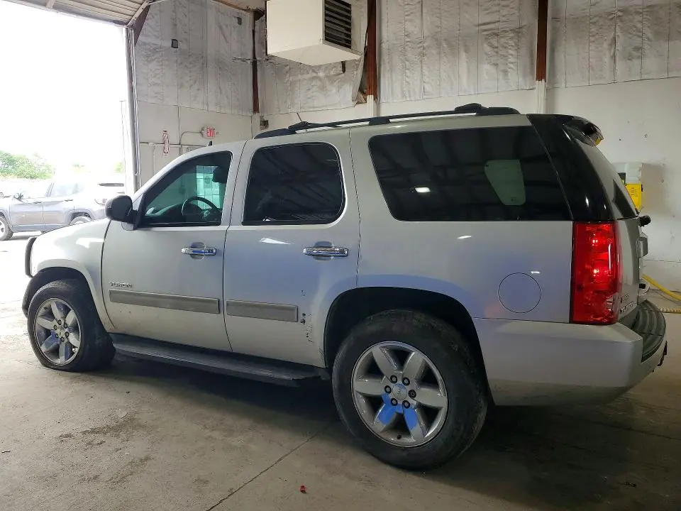 2011 GMC YUKON SLE  