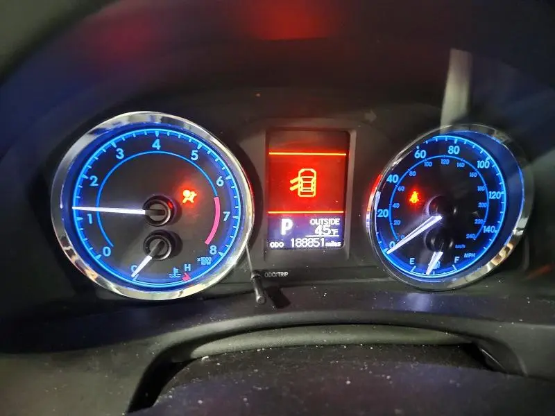 2018 TOYOTA COROLLA L  