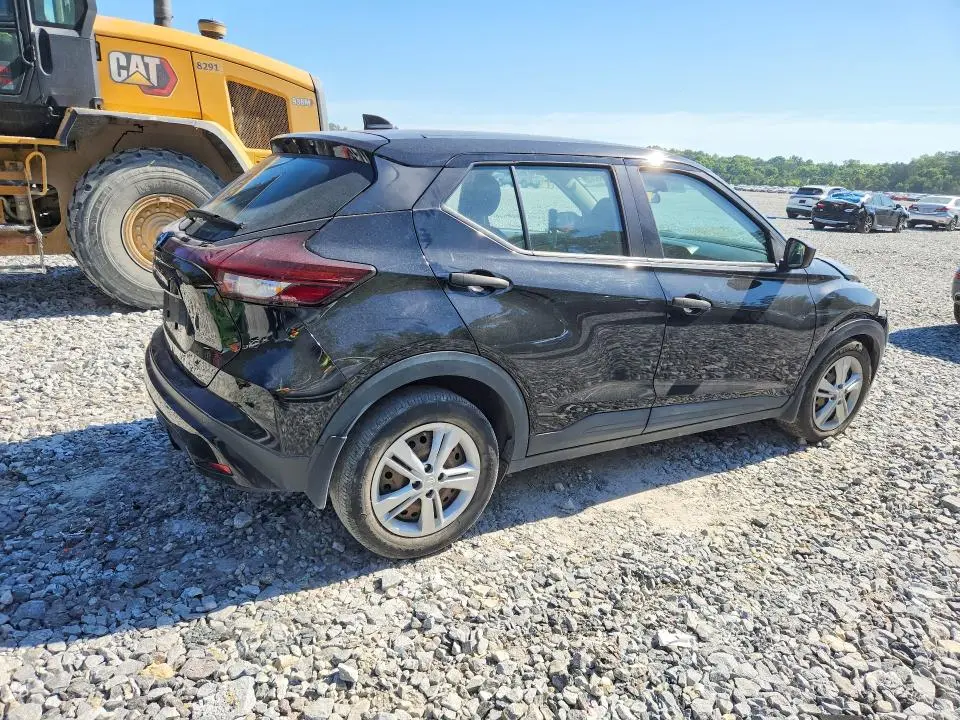 2021 NISSAN KICKS S  