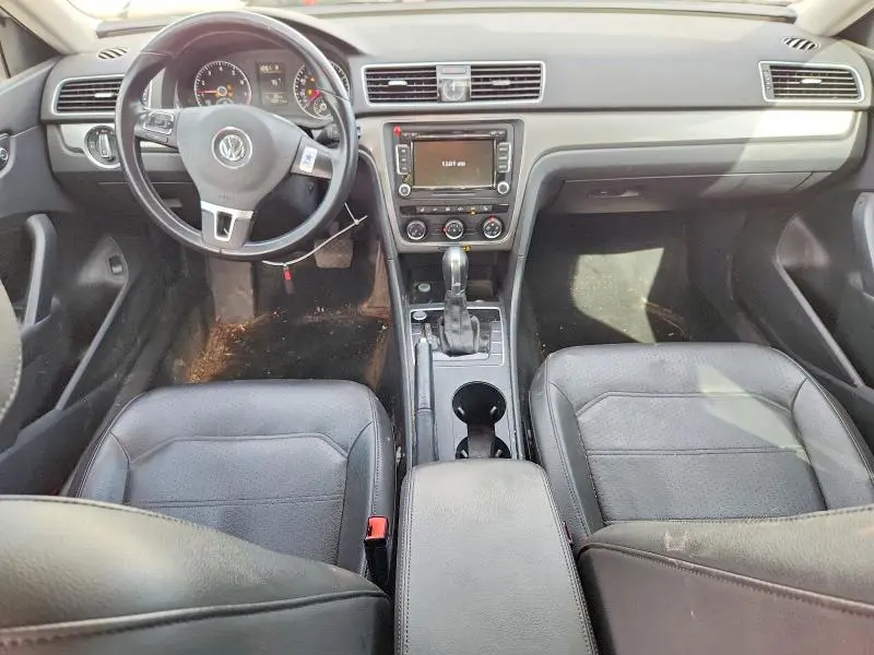 2015 VOLKSWAGEN PASSAT S  