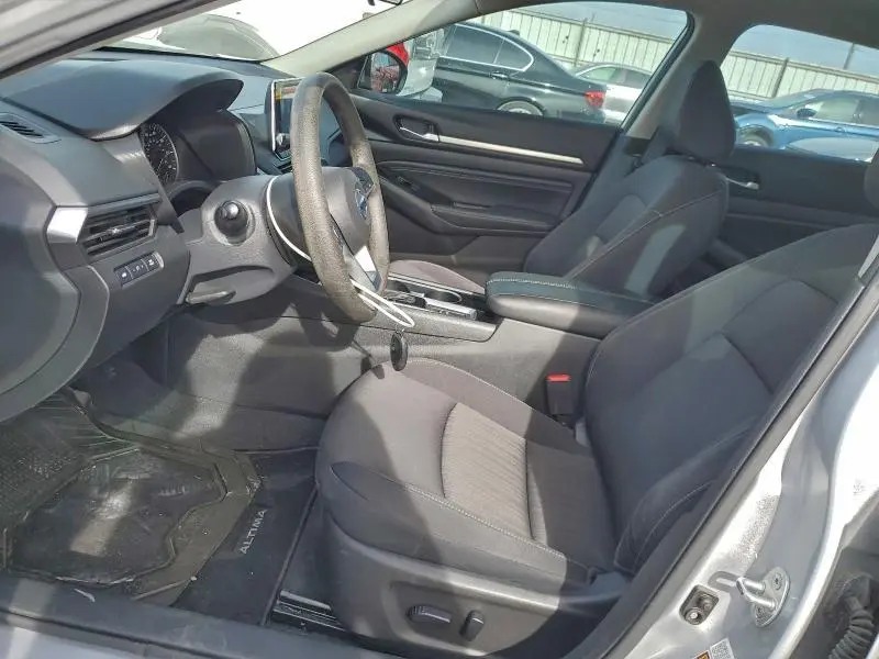 2021 NISSAN ALTIMA SV  