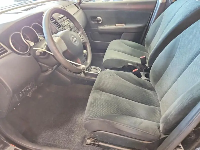 2011 NISSAN VERSA 1.8 S  