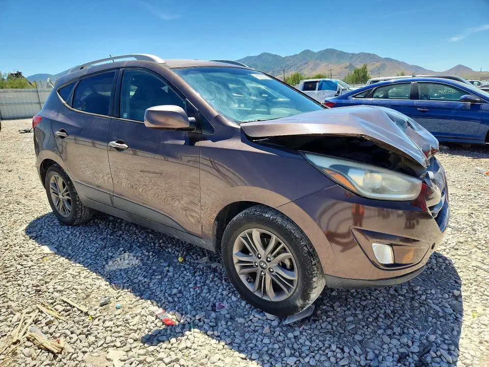 2015 HYUNDAI TUCSON SE  