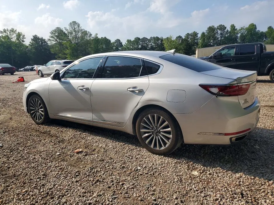 2018 KIA CADENZA PREMIUM  