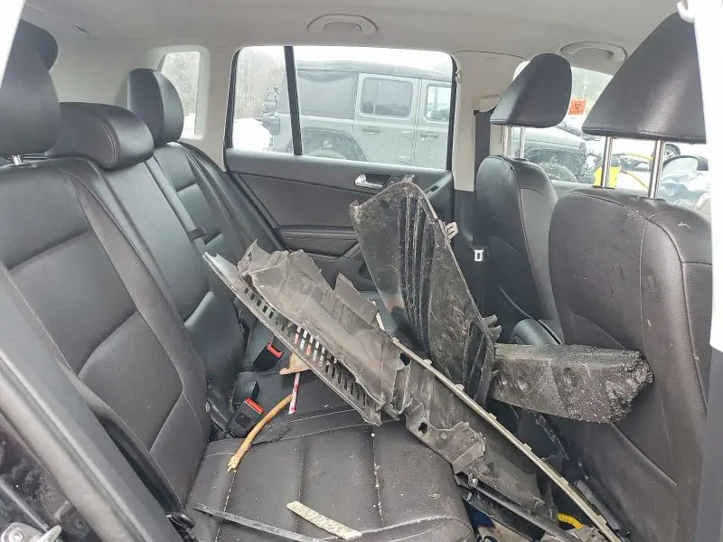 2017 VOLKSWAGEN TIGUAN S  