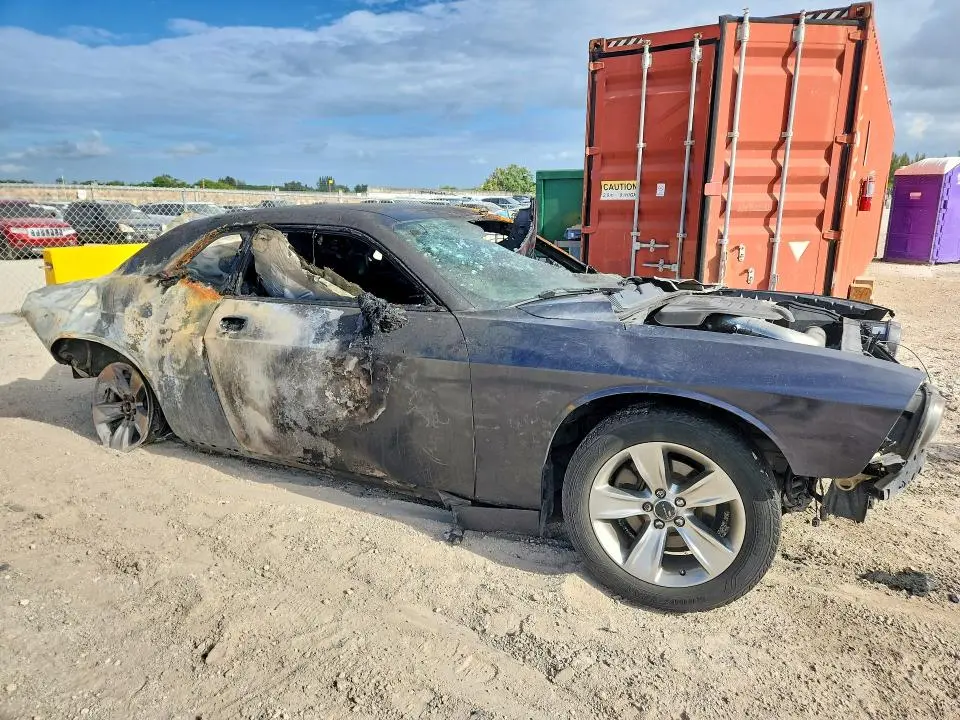 2019 DODGE CHALLENGER SXT  