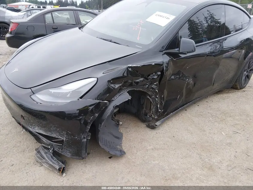 2024 TESLA MODEL Y LONG RANGE SINGLE MOTOR REAR-WHEEL DRIVE/RWD