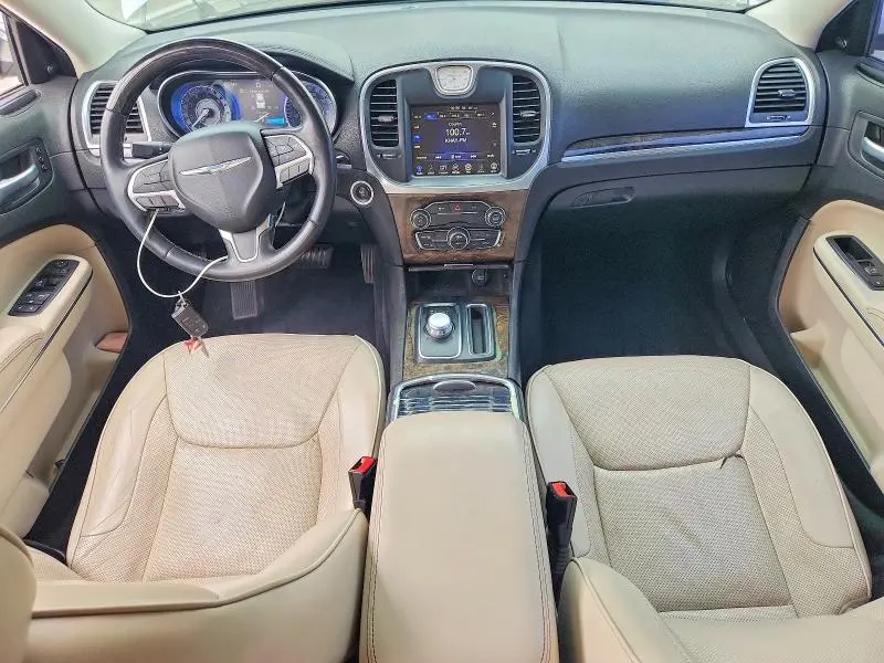 2015 CHRYSLER 300C   