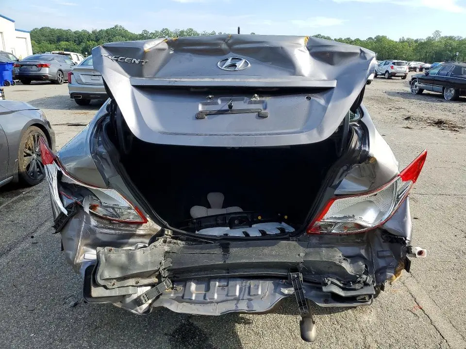 2015 HYUNDAI ACCENT GLS  