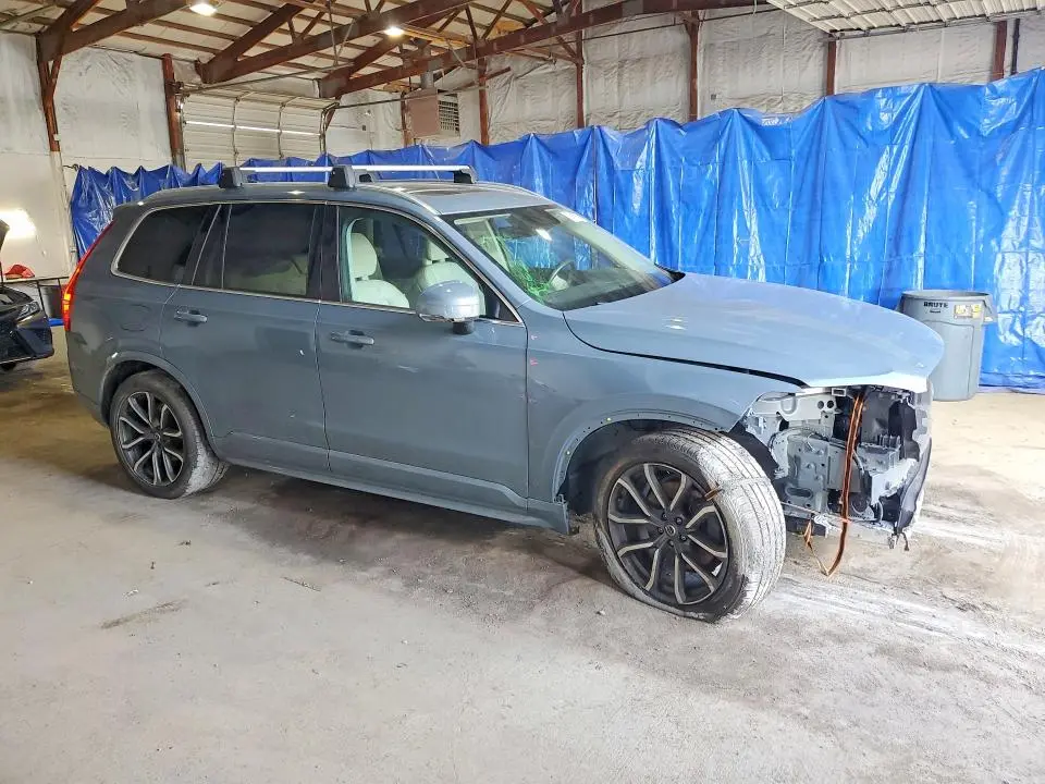 2020 VOLVO XC90 T5 MOMENTUM  