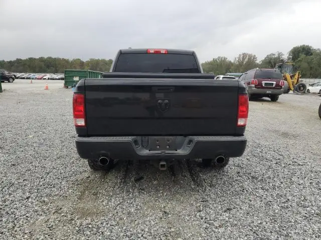 2018 RAM 1500 ST