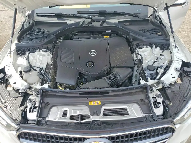 2026 MERCEDES-BENZ GLC 300  