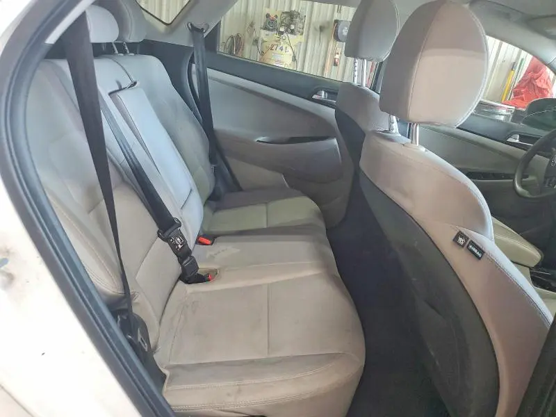 2020 HYUNDAI TUCSON SEL  