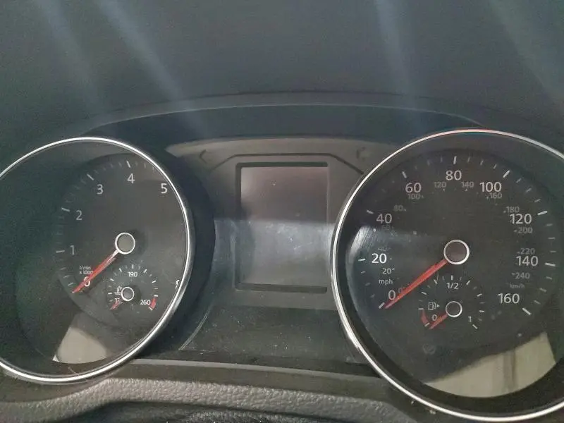 2018 VOLKSWAGEN PASSAT SE  