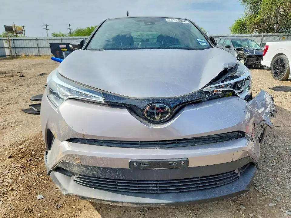 2019 TOYOTA C-HR XLE  