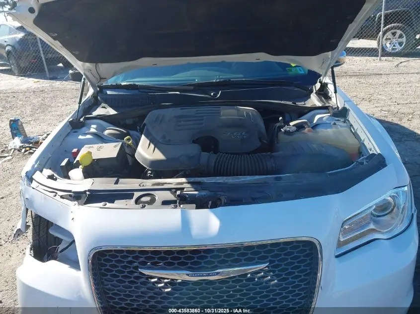 2016 CHRYSLER 300C AWD