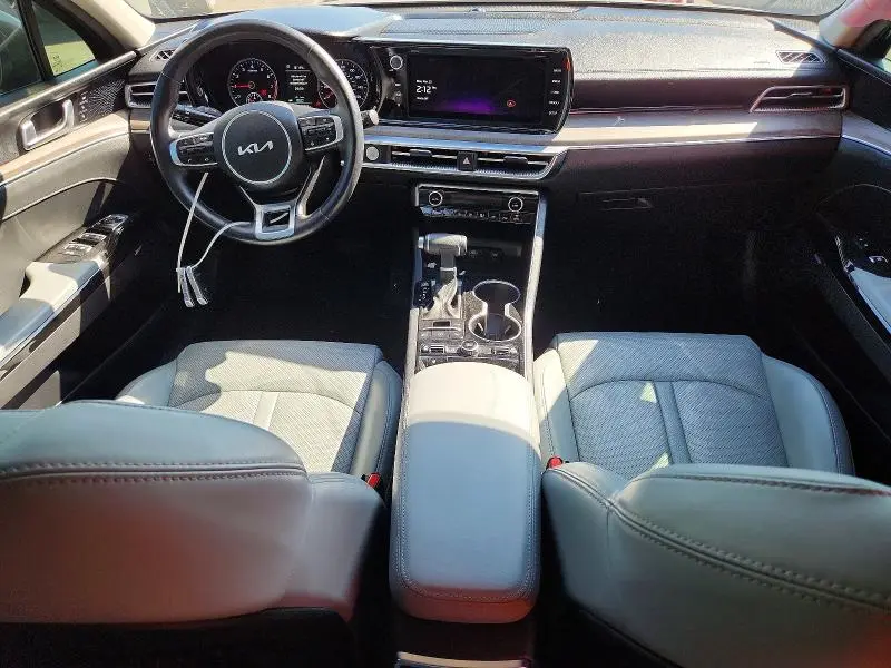 2022 KIA K5 EX  