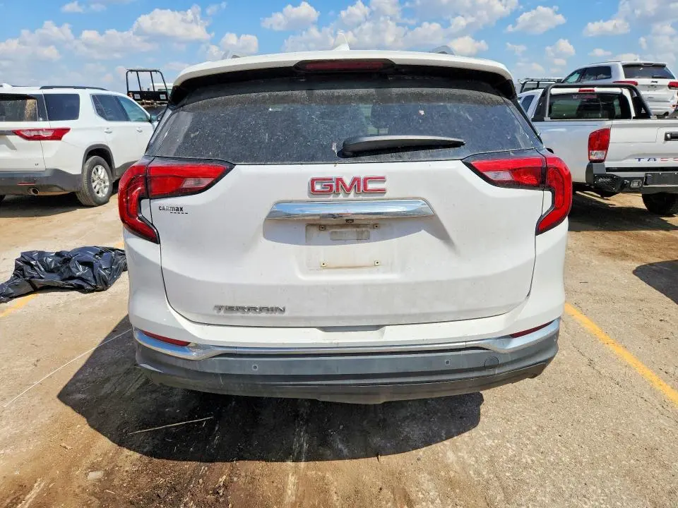 2018 GMC TERRAIN SLT  