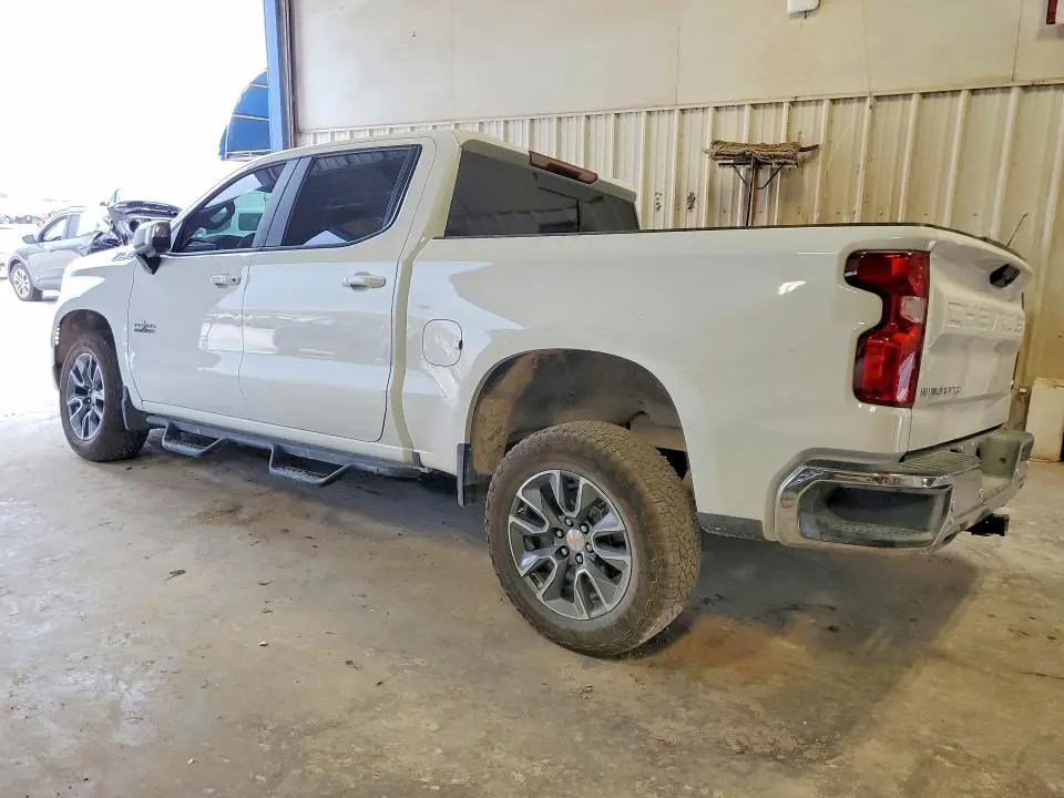 2026 CHEVROLET SILVERADO K1500 LT  