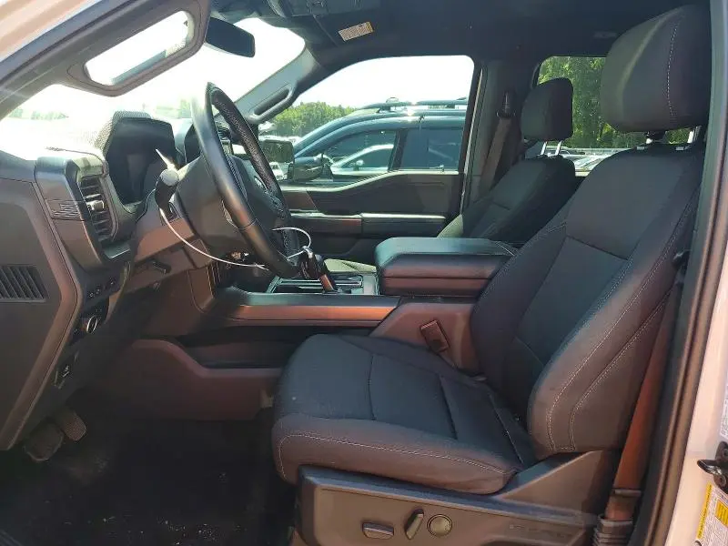 2024 FORD F150 XLT  