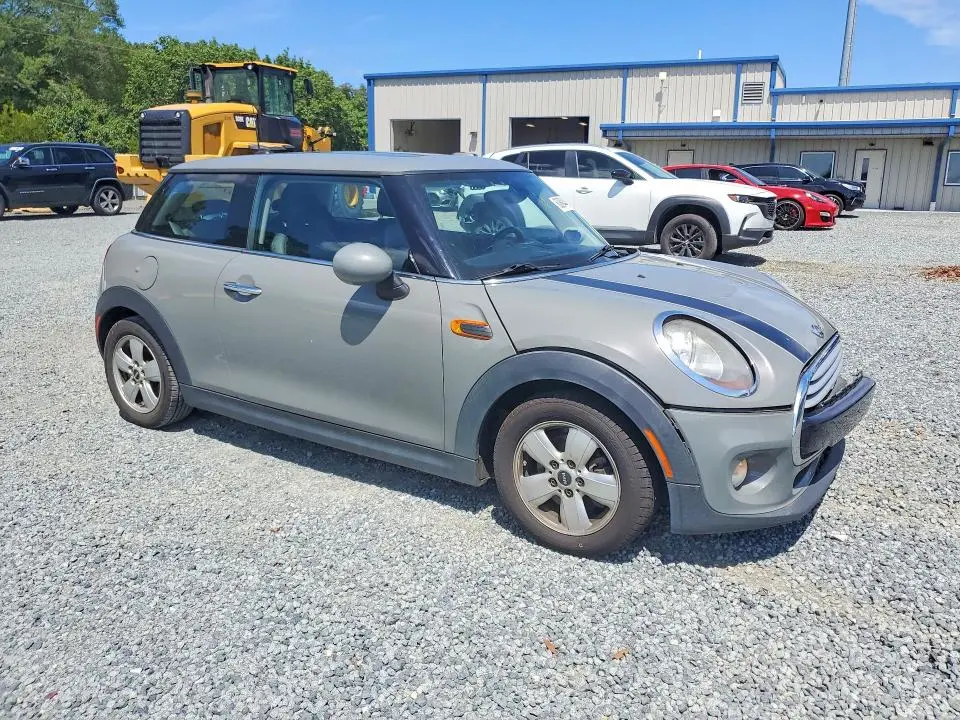 2014 MINI COOPER   