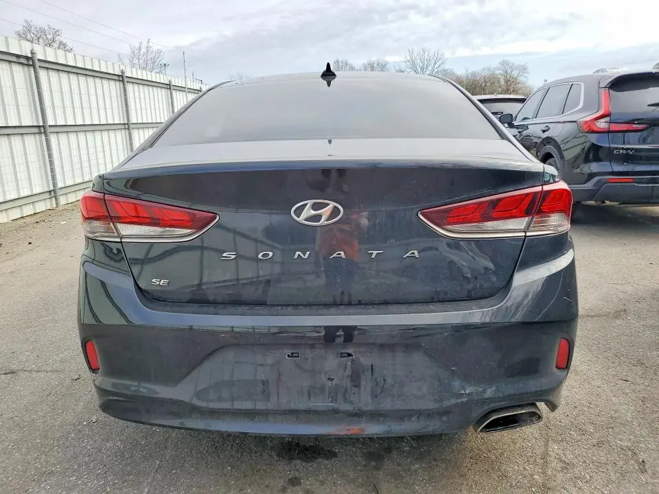 2018 HYUNDAI SONATA SE  
