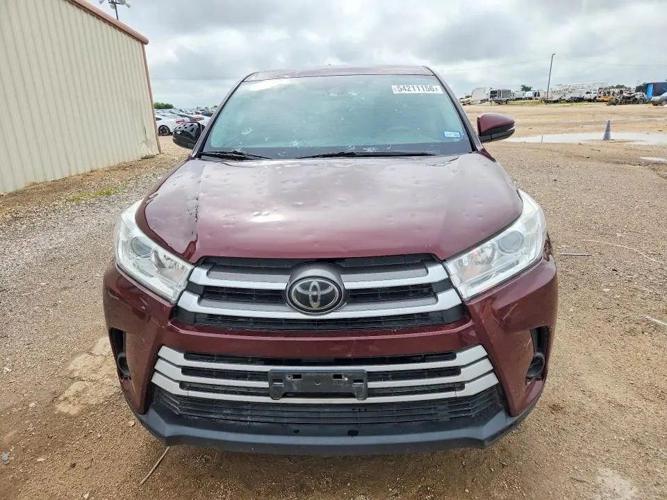 2018 TOYOTA HIGHLANDER LE  