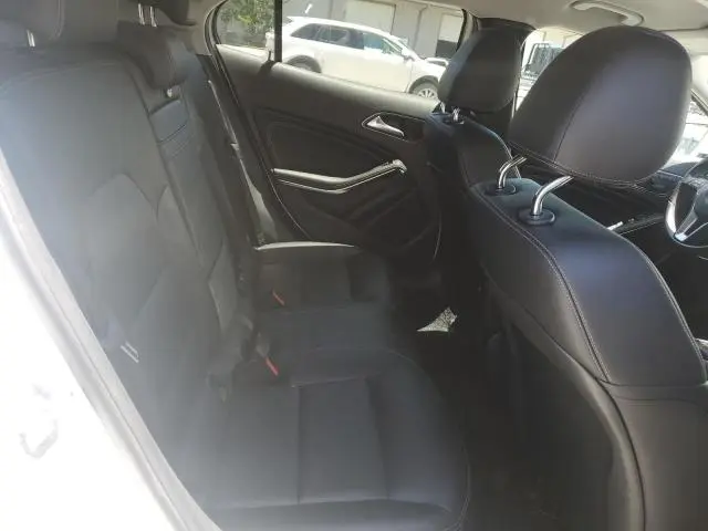 2015 MERCEDES-BENZ GLA 250 4MATIC  