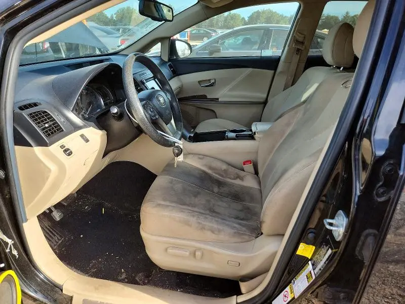 2013 TOYOTA VENZA LE  