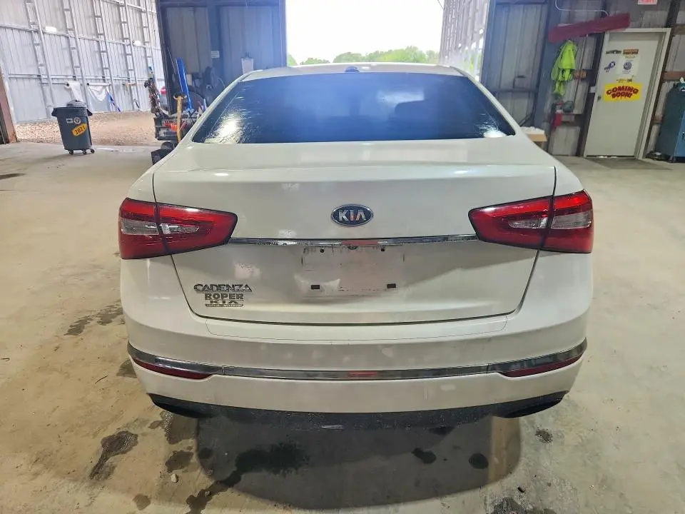 2016 KIA CADENZA LUXURY  