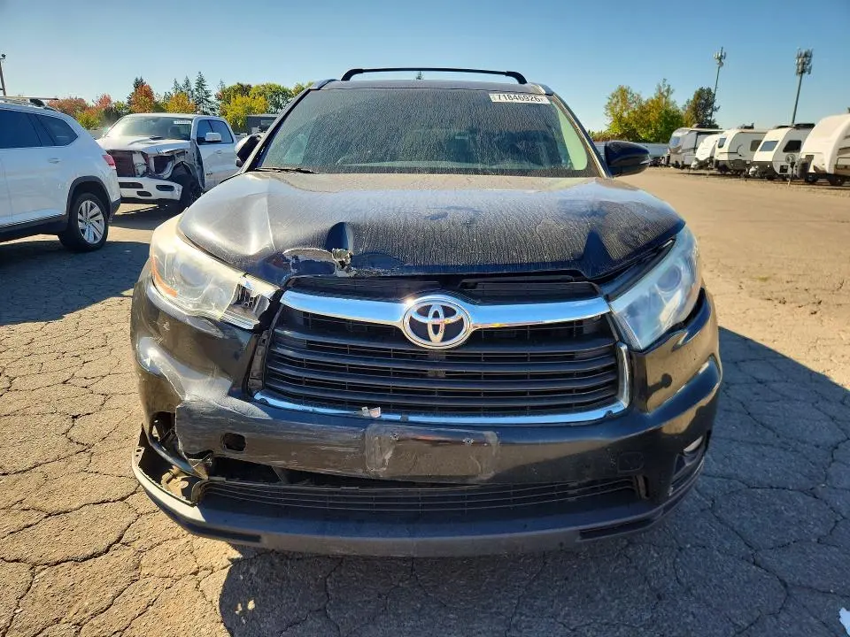 2016 TOYOTA HIGHLANDER XLE  
