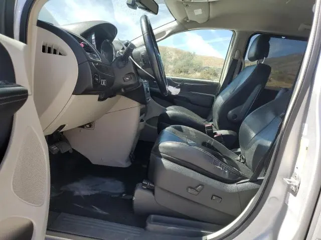 2011 CHRYSLER TOWN & COUNTRY TOURING L  