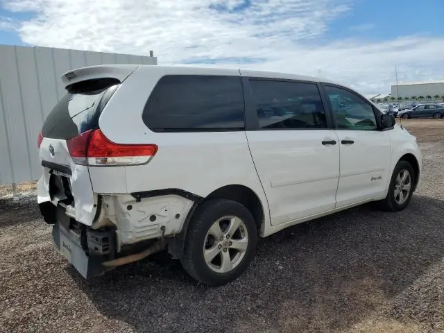 2014 TOYOTA SIENNA   