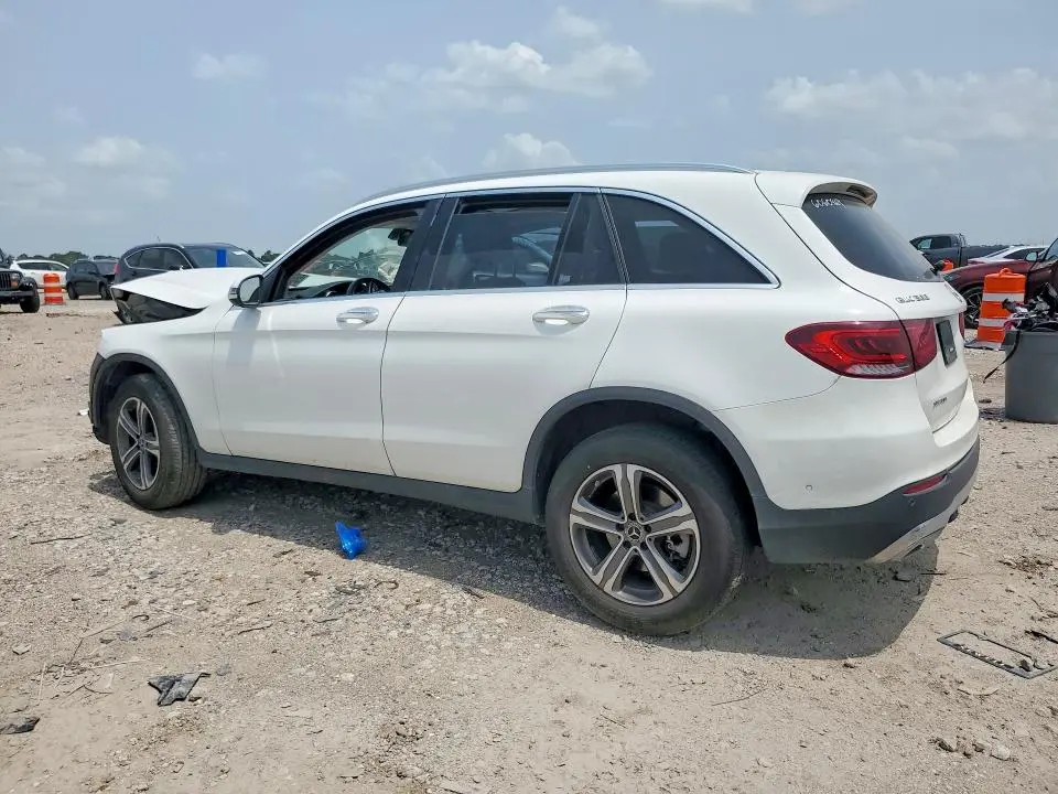 2021 MERCEDES-BENZ GLC 300  
