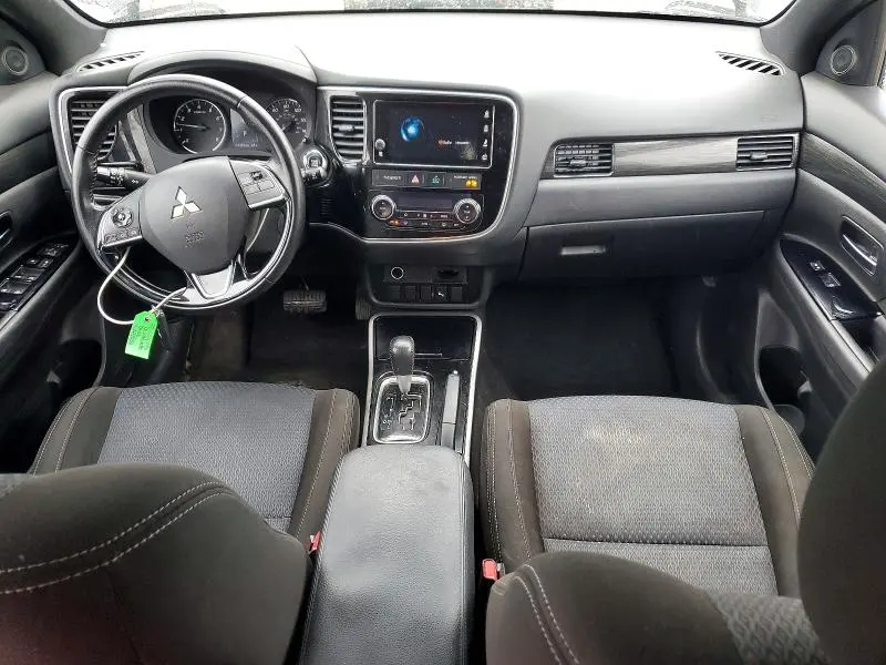 2018 MITSUBISHI OUTLANDER SE  