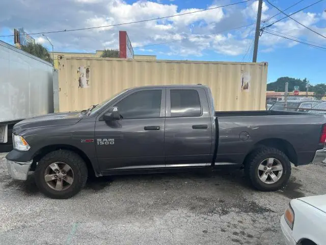 2014 RAM 1500 ST